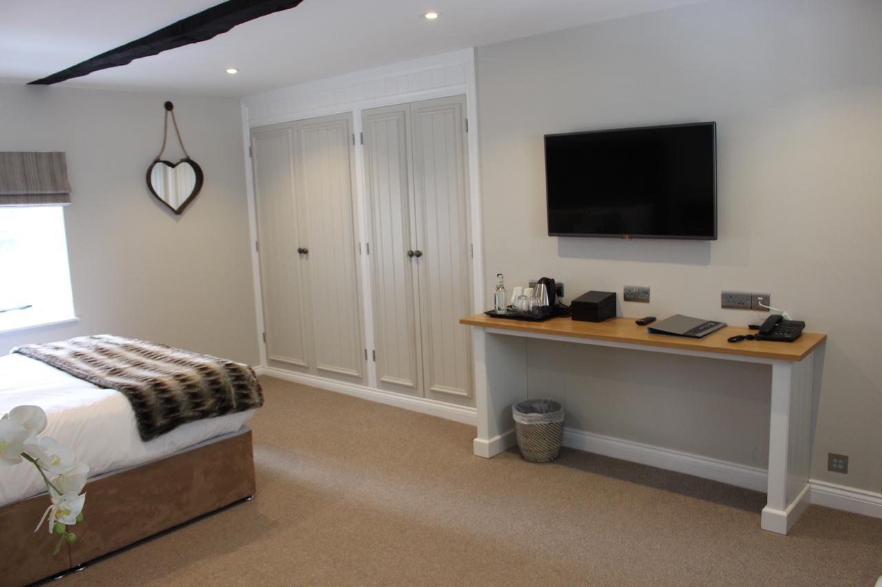 Hotel Foyles Of 5*